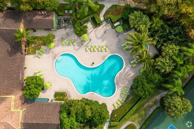 Indian Hills Apartments