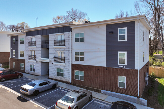Inskip Flats in Knoxville, TN - Foto de edificio - Building Photo