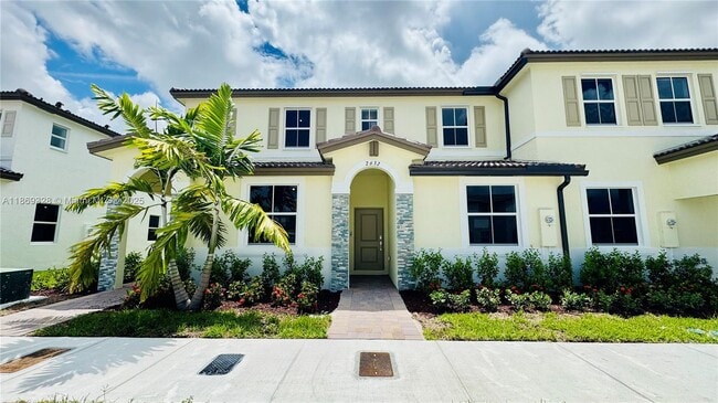 property at 2632 SE 27th Dr
