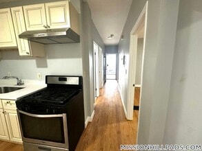 12 Navillus Terrace in Boston, MA - Building Photo - Building Photo
