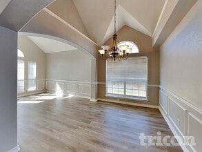 1533 Mill Creek Dr in Desoto, TX - Foto de edificio - Building Photo