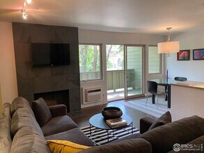 3335 Chisholm Trail in Boulder, CO - Building Photo - Building Photo