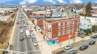 1220 State St in Bridgeport, CT - Building Photo