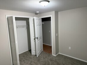 29193 Dardanella St in Livonia, MI - Foto de edificio - Building Photo