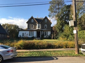 6024 Wayne Ave, Unit 2B