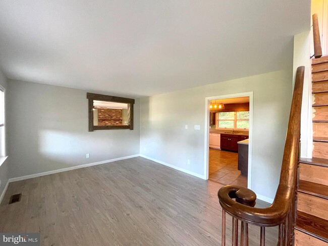 property at 10960 Earnshaw Ln