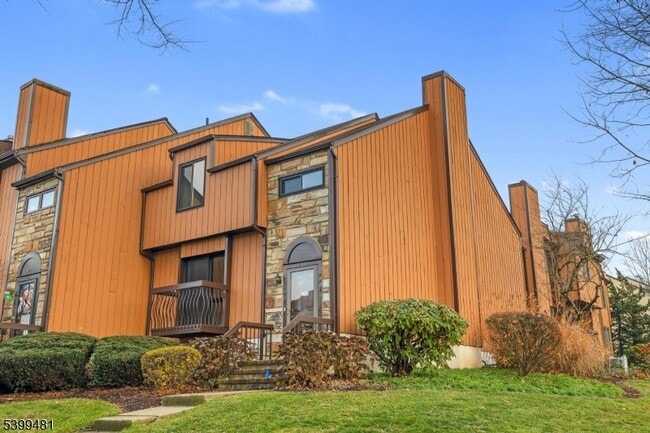 property at 107 Wimbledon Square