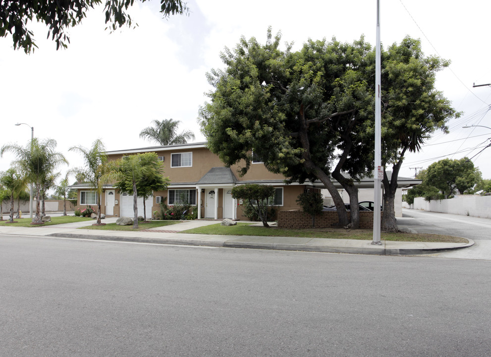 2359 Garvey Ave in West Covina, CA - Building Photo