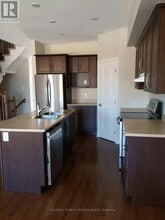 47 Arkose St in Ottawa, ON - Building Photo - Building Photo