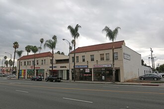 624-630 E Main St in Alhambra, CA - Building Photo - Building Photo
