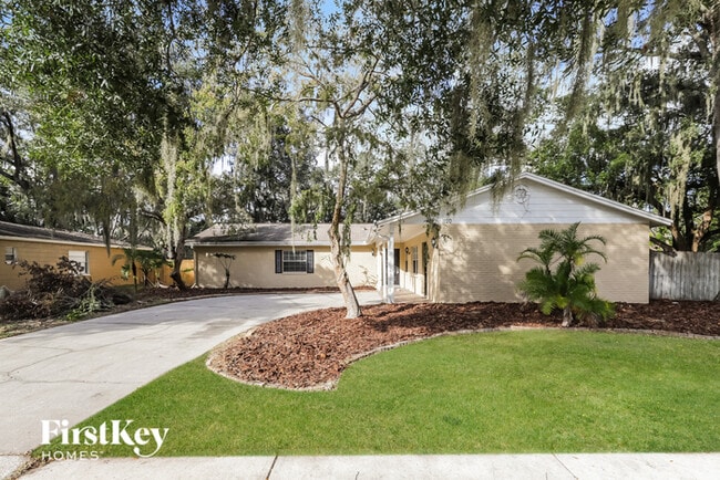 property at 1120 Brandon Lakes Ave