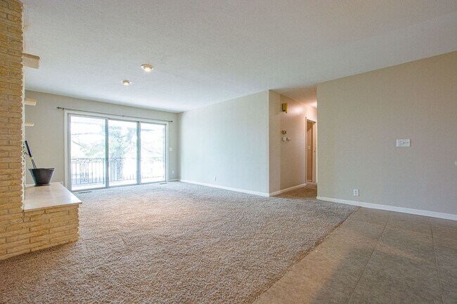 11806 William St-Unit -11806 in Omaha, NE - Building Photo - Building Photo