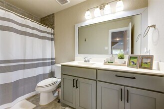 2415 Flowering Brook Ln in Sugar Land, TX - Building Photo - Building Photo