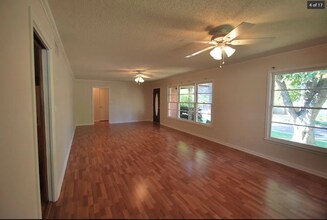 2120 Belmont Dr in Tyler, TX - Building Photo - Building Photo