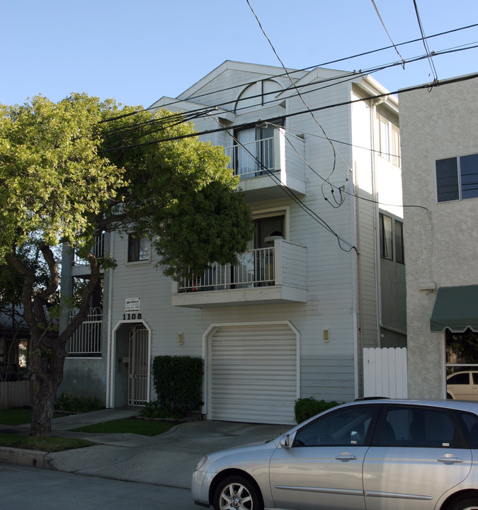 1108 Termino Ave in Long Beach, CA - Building Photo