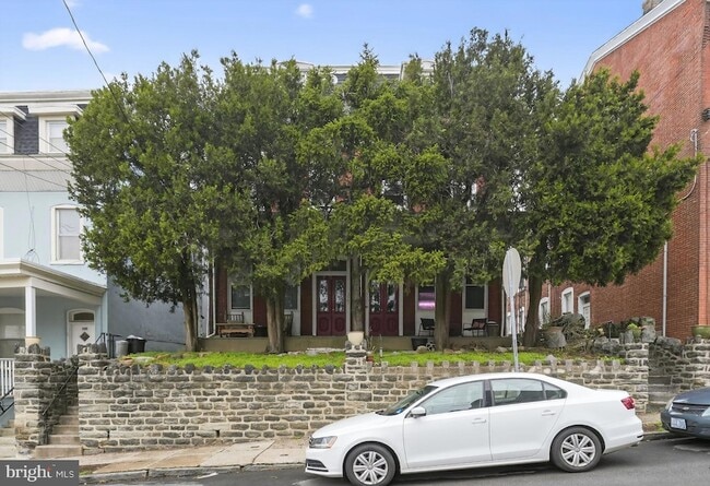 property at 3507 Indian Queen Ln