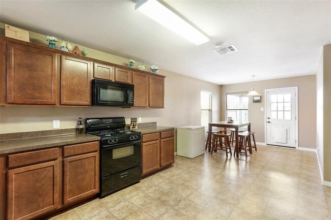 8022 Yaupon View Dr in Cypress, TX - Building Photo - Building Photo