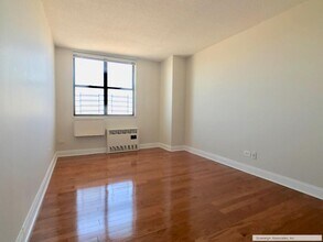 3333 Broadway in New York, NY - Building Photo - Building Photo