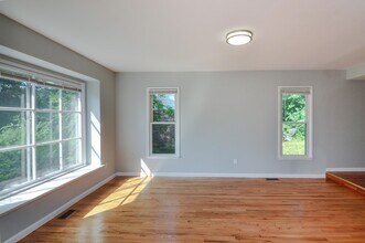 3187 Plymouth Rd in Ann Arbor, MI - Building Photo - Building Photo