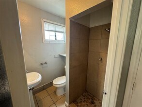 2705 Lorraine St in Houston, TX - Building Photo - Building Photo