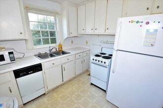 1211 Highland St in Montevallo, AL - Building Photo - Building Photo