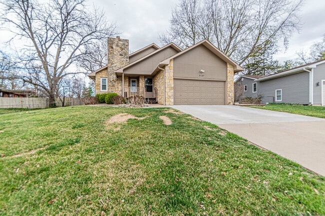 property at 2107 Snowbird Dr