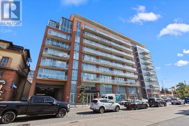 property at 354-354 Gladstone Ave