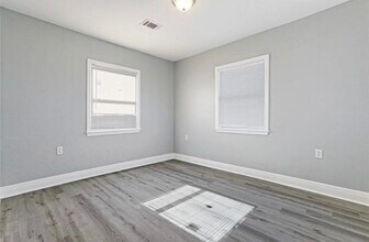 1916 Moss St in New Orleans, LA - Building Photo - Building Photo