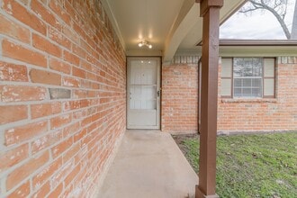510 Alison St in Conroe, TX - Building Photo - Building Photo