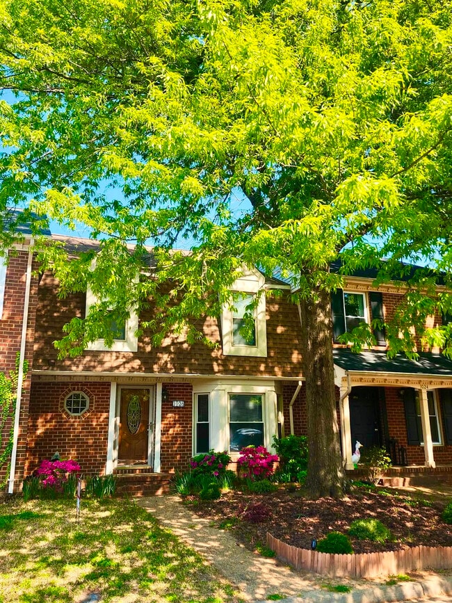 property at 1026 Tottenham Ln