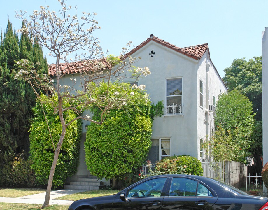 208 N La Peer Dr in Beverly Hills, CA - Building Photo