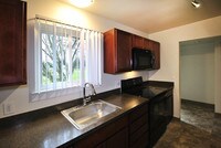 Building Photo - Mill Creek Townhomes Apartments in Ann Arbor, Michigan