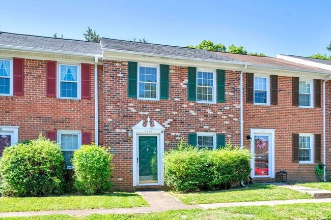 property at 2424 Lafayette Blvd