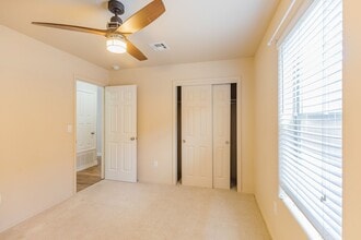 2548 Las Alturas Ct in Alamogordo, NM - Building Photo - Building Photo