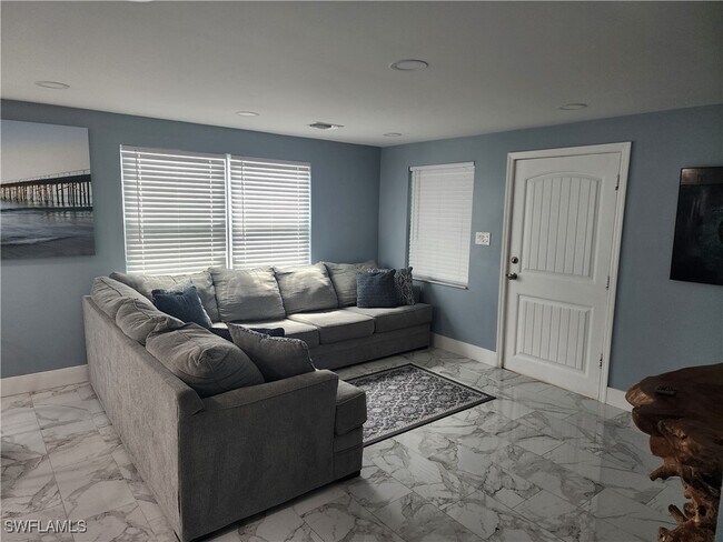 1009 Ridge St in Naples, FL - Building Photo - Building Photo