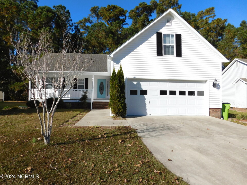 119 Leonard Dr in New Bern, NC - Building Photo