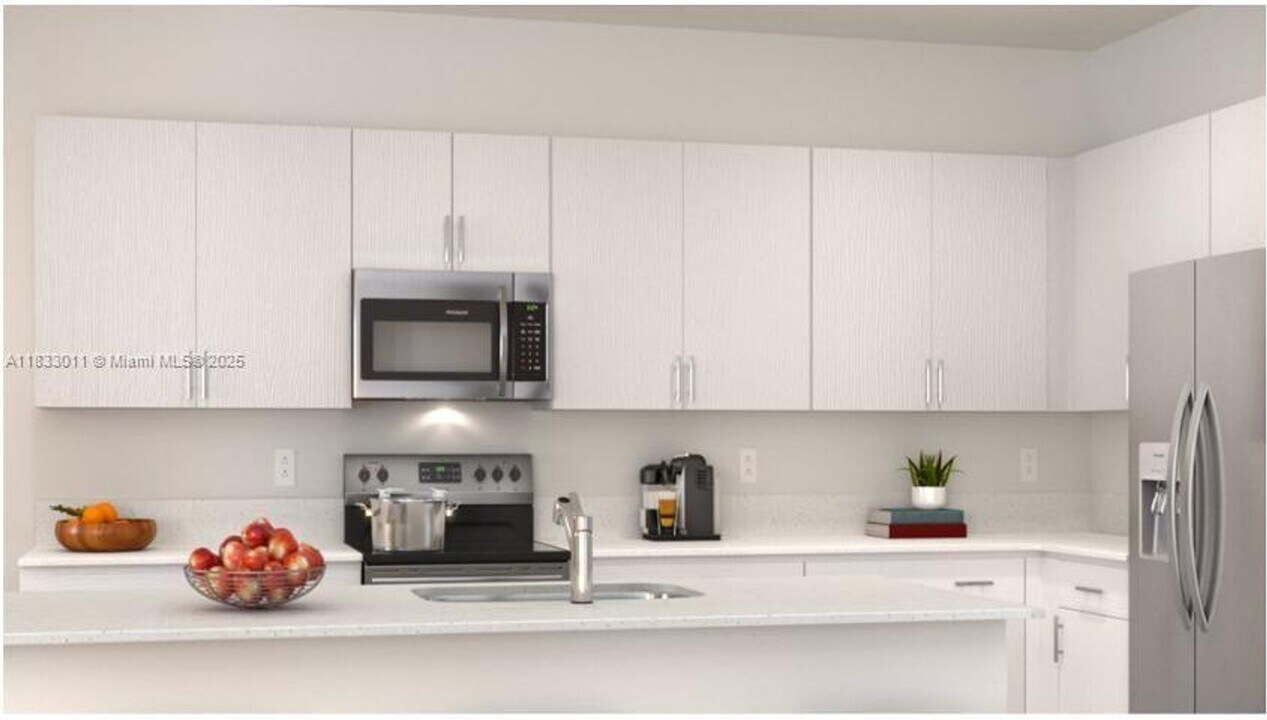 12678 NW 23rd Pl in Miami, FL - Building Photo