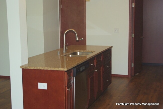 2050 Andress Ln in Lynden, WA - Foto de edificio - Building Photo