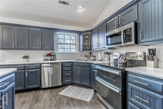 1 Preston Ln in Bella Vista, AR - Building Photo - Building Photo