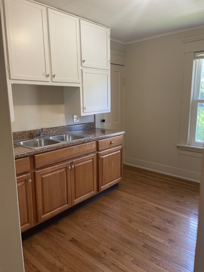 property at 283 Wood St