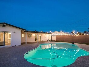 1125 E Marigold Ln in Tempe, AZ - Building Photo - Building Photo