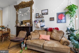 769 S 12th St-Unit -A in Philadelphia, PA - Building Photo - Building Photo