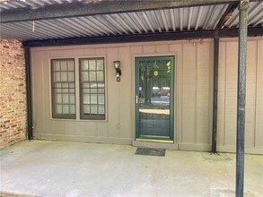 3085 Colonial Way in Atlanta, GA - Building Photo - Building Photo