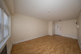 951 Oceanfront in Long Beach, NY - Foto de edificio - Building Photo
