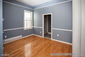 173 Rindge Ave, Unit 1LF in Cambridge, MA - Foto de edificio - Building Photo