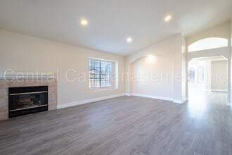 6101 Aruba Ct in Bakersfield, CA - Building Photo - Building Photo
