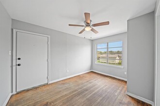 1012 Ann in Pasadena, TX - Building Photo - Building Photo