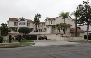 707 S Webster Ave in Anaheim, CA - Building Photo