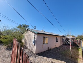 1048 E Lester St, Unit 0501 in Tucson, AZ - Building Photo - Building Photo