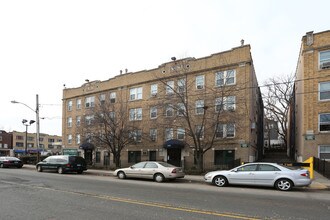 The Hartford Communities III - Lower Garden in Hartford, CT - Building Photo - Building Photo